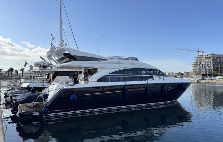 Princess Yachts 68