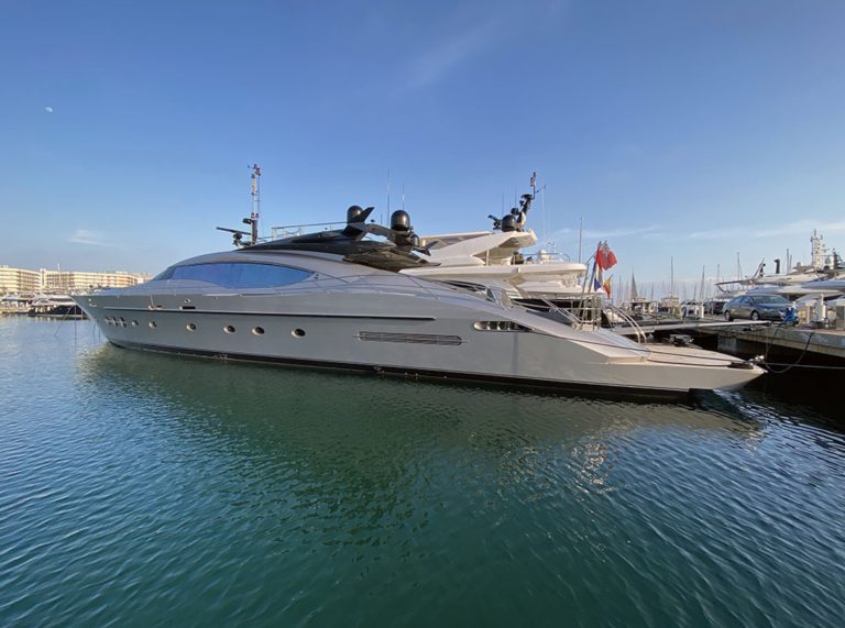 Palmer Johnson 120