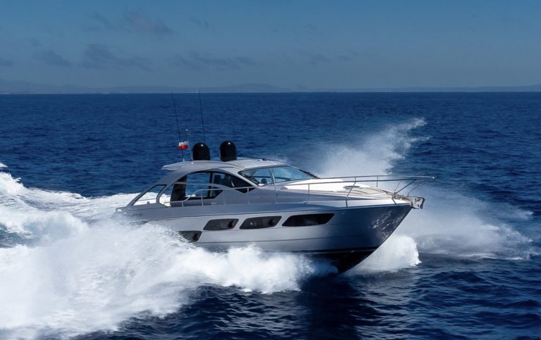 Pershing 5X