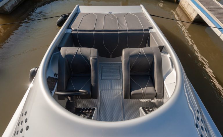 Yachtma Porsche kineo boat