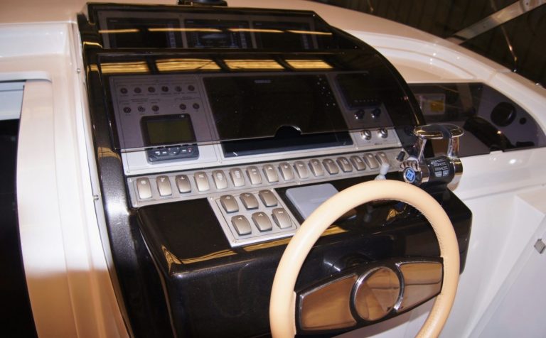 Yachtma motor boat cockpit